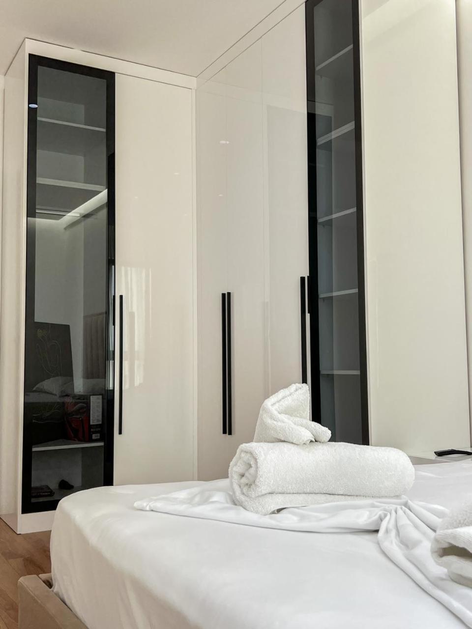 Lux Apartment At Arlis Tirana Buitenkant foto