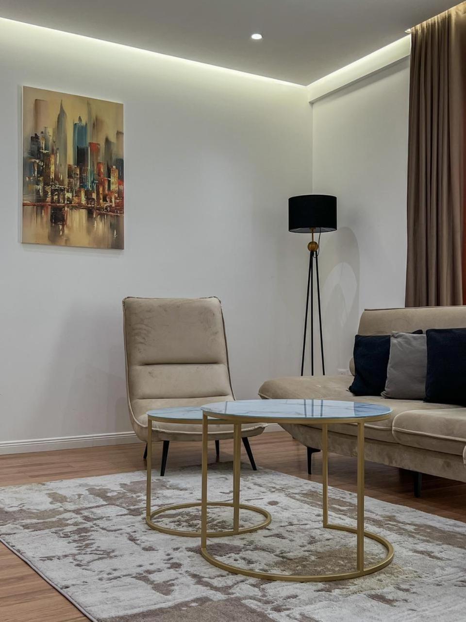 Lux Apartment At Arlis Tirana Buitenkant foto
